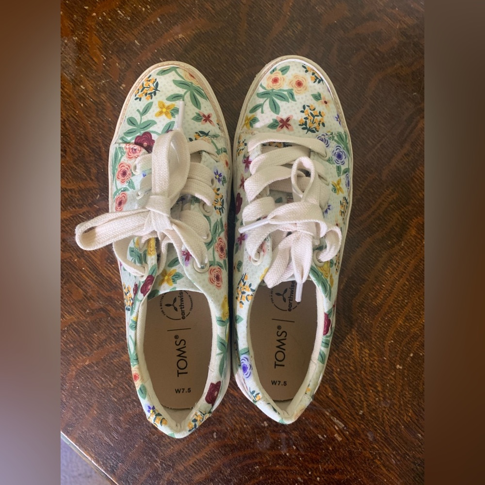 Floral Toms sneakers - hardly worn
